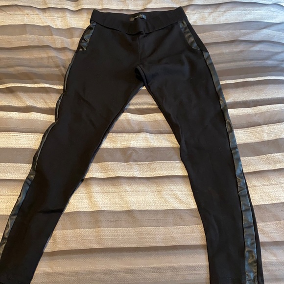 Leggings with leather - Picture 1 of 1